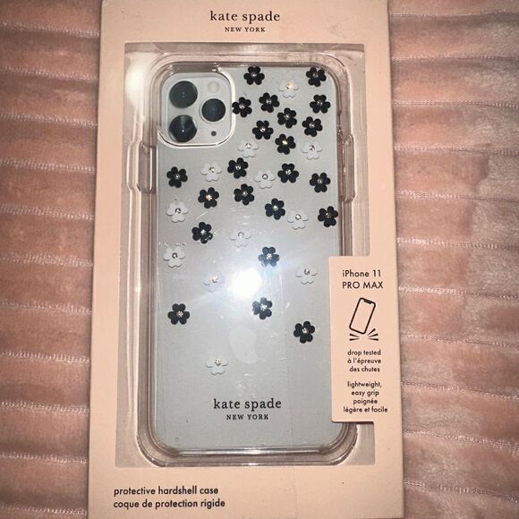 Kate Spade New York Scattered Flowers Case for iPhone 11 Pro Max - Picture 1 of 2
